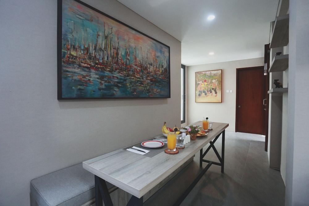 S7 Suites Gandaria Jakarta Exterior photo